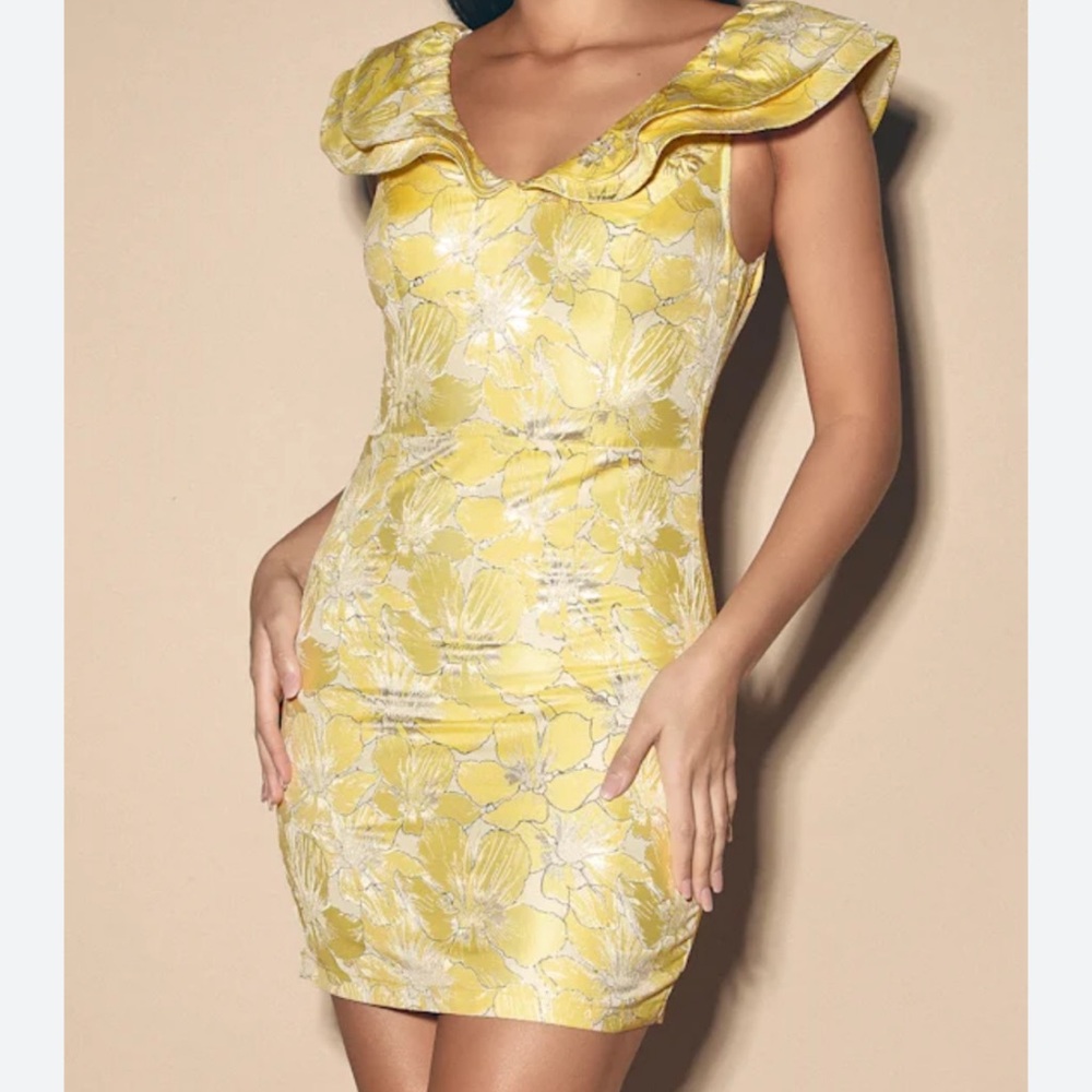 Lulu's Yellow Floral Mini Dress